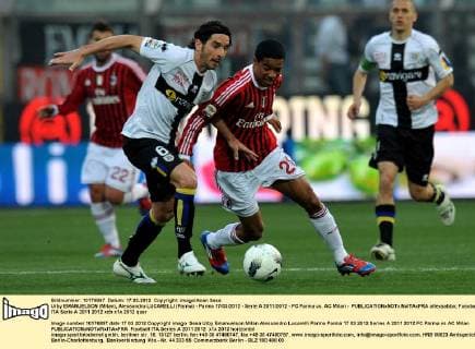 Urby EMANUELSON (Milan), Alessandro LUCARELLI (Parma) - Parma 17 03 2012 - Serie A 2011 2012 - FC Parma vs. AC Milan - allexsabba
