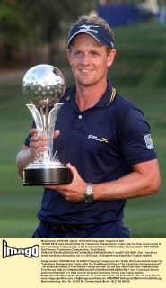 18 MAR 2012: Luke Donald holds the Transitions Championship Trophy after the final round of play of the Transitions Championship at the Innisbrook Resort in Palm Harbor, Florida. GOLF: MAR 18 PGA Golf Herren - Transitions Championship - Final Round Icon357120318551 EDITORIAL USE ONLY