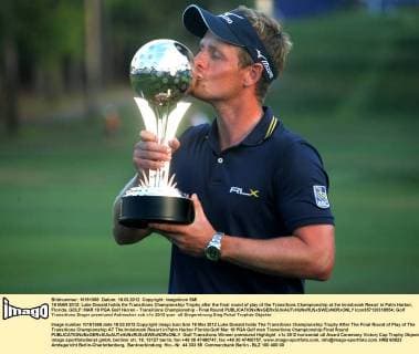 18 MAR 2012: Luke Donald holds the Transitions Championship Trophy after the final round of play of the Transitions Championship at the Innisbrook Resort in Palm Harbor, Florida. GOLF: MAR 18 PGA Golf Herren - Transitions Championship - Final Round Icon357120318554 EDITORIAL USE ONLY