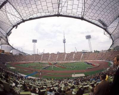 1 Jahr bis WM 2022: Historie, Stadien und Architektur Schlussfeier der Fußball WM 1974 im Münchner Olympiastadion