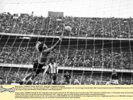 05.06.1977, Buenos Aires - Freundschaftsspiel 1977 - Argentinien vs BR Deutschland 1:3 - Torwart Hugo Orlando Gatti