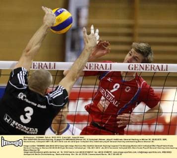 Max GÜNTHÖR (Generali Haching, 9) gegen Tim BROSHOG (Mörser SC, 3) Volleyball, Männer, playoff, Halbfinale, Generali Haching vs Mörser SC, 28.03.2012, GER, Deutschland,
