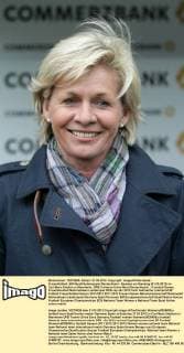 Frauenfußball, EM-Qualifikationsspiel Deutschland - Spanien am Samstag (31.03.2012) im Carl-Benz-Stadion in Mannheim. DFB-Trainerin Silvia Neid (Deutschland).