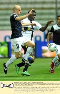 Tommaso ROCCHI (Lazio), Mc Donald MARIGA (Parma) Parma 31 03 2012 Stadio Ennio Tardini Serie A 2011 2012 Football Calcio Parma Vs Lazio allexsabba