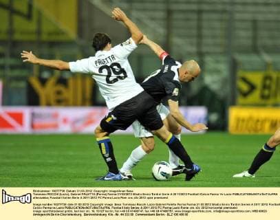 Tommaso ROCCHI (Lazio), Gabriel PALETTA (Parma) Parma 31 03 2012 Stadio Ennio Tardini Serie A 2011 2012 Football Calcio Parma Vs Lazio allexsabba