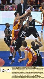 Turkish Beko Basketball league match between Galatasaray and Besiktas at Abdi Ipekci Arena in Istanbul on april 02, 2012. Scored: Galatasaray 92 - Besiktas 81 Pictured: Nihad Djedovic(14) of Galatasaray and Erwin Dudley (35) of Besiktas. 