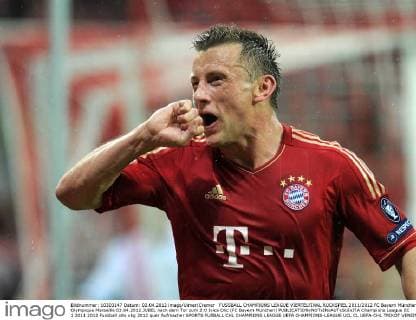 FUSSBALL CHAMPIONS LEAGUE VIERTELFINAL RÜCKSPIEL 2011 2012 FC Bayern München - Olympique Marseille 03.04.2012 JUBEL nach dem Tor zum 2:0 Ivica Olic (FC Bayern München) 