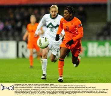Kaja Erzen of Slovenie (L) Dyanne Bito of Holland Netherlands v Slovenia UEFA Women s EURO 2011 2012 xVIxJackxJacobsxIVx 636766