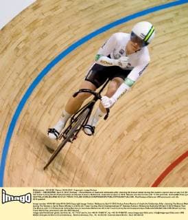 (120406) -- MELBOURNE, April 6, 2012 (Xinhua) -- Anna Meares of Australia celebrates after claiming the bronze medal during the women s sprint race on day 3 of 2012 UCI Track Cycling World Championships at Hisense Arena in Melbourne, Australia on April 6, 2012. Meares won the bronze with 11.376 seconds. (Xinhua Bai Xue) (jyc) AUSTRALIA-MELBOURNE-2012 UCI TRACK CYCLING WORLD CHAMPIONSHIPS 