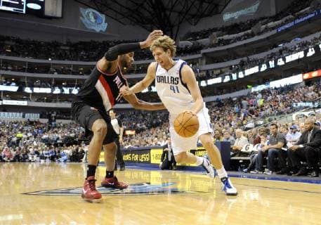 April 06, 2012: Dallas Mavericks power forward Dirk Nowitzki 41 drives against Portland Trail Blazers power forward LaMarcus Aldridge 12 during an NBA Basketball Herren USA game between the Portland Trail Blazers and the Dallas Mavericks at the American Airlines Center in Dallas, TX 99-97 NBA Basketball Herren USA 2012: Trail Blazers vs Mavericks APR 06 - ZUMAcp2