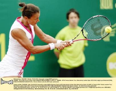 TENNIS - WTA, Barcelona Ladies Open BARCELONA,SPANIEN,10.APR.12 - TENNIS - WTA Tennis Damen Tour, Barcelona Ladies Open 2012. Bild zeigt Iryna Bremond (FRA). 