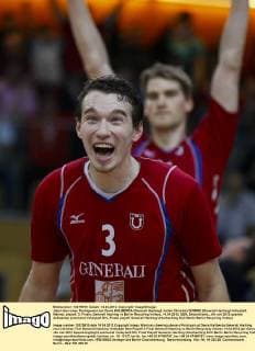 Jubel über einen Punktgewinn bei Denis KALIBERDA (Generali Haching), hinten Christian DÜNNES (Generali Haching) Volleyball, Männer, playoff, 3. Finale, Generali Haching vs Berlin Recycling Volleys, 14.04.2012, GER, Deutschland,