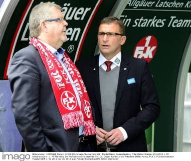 Deutschland, Kaiserslautern, Fritz-Walter-Stadion 14.4.2012 1. FC Kaiserslautern - 1. FC Nürnberg Der Aufsichtsratsvorsitzende Prof. Dr. Dieter Rombach und Präsident Stefan Kuntz, FCK 1. FC Kaiserslautern