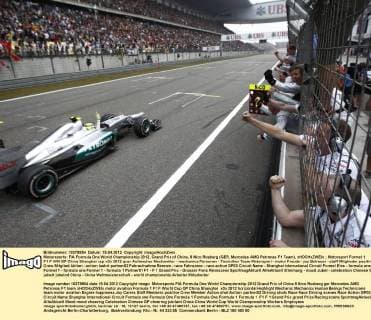 Motorsports: FIA Formula One World Championship 2012, Grand Prix of China, 8 Nico Rosberg (GER, Mercedes AMG Petronas F1 Team), xHOCHxZWEIx