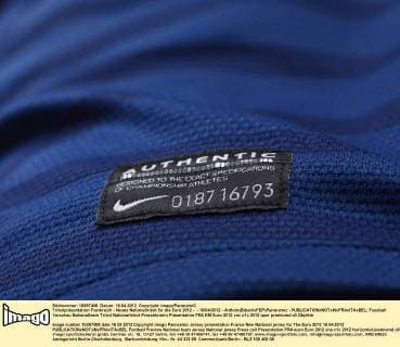 Trikotpräsentation Frankreich - Neues Nationaltrikot für die Euro 2012 - - 16 04 2012 - AnthonyBibardxFEPxPanoramic - 