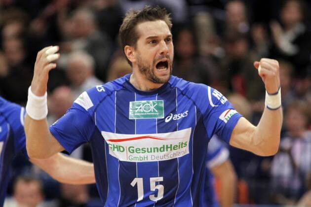 Hamburg, O 2 World ,Handball, 1. Bundesliga der Männer , Saison 2011 2012, HSV Handball - TBV Lemgo, Guillaume Gille(HSV) jubelt