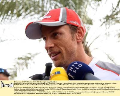 Motorsports: FIA Formula One World Championship 2012, Grand Prix of Bahrain, 3 Jenson Button (GBR, Vodafone McLaren Mercedes), xHOCHxZWEIx