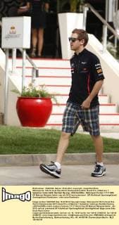 Motorsports: FIA Formula One World Championship 2012, Grand Prix of Bahrain, 1 Sebastian Vettel (GER, Red Bull Racing), xHOCHxZWEIx