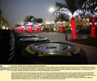 Motorsports: FIA Formula One World Championship 2012, Grand Prix of Bahrain, Paddock at night xHOCHxZWEIx