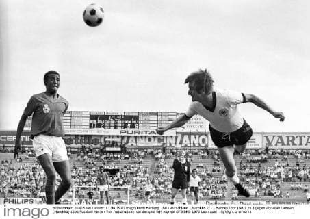 BR Deutschland - Marokko 2:1 - Hannes Löhr (BRD, re.) gegen Abdallah Lamrani (Marokko)