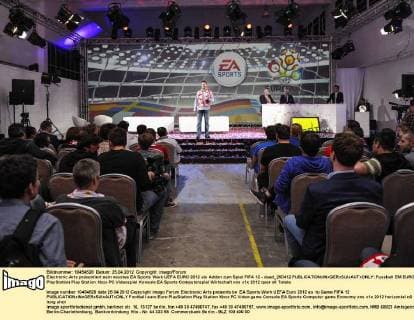 Electronic Arts präsentiert sein neustes EA Sports Werk UEFA EURO 2012 als Addon zum Spiel FIFA 12 - daad_250412 