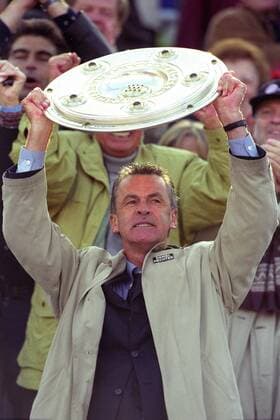 Trainer Ottmar Hitzfeld (FC Bayern München), Deutscher Meister 1999 2000
