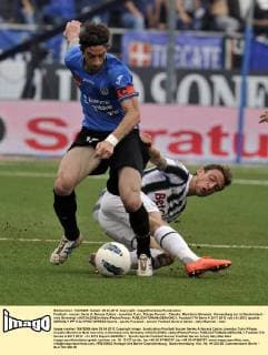 Football - soccer: Serie A, Novara Calcio - Juventus Turin, Filippo Porcari - Claudio Marchisio (Hinweis: Verwendung nur in Deutschland - only Germany) xHOCHxZWEIx xItalyxPhotoxPressx 