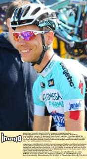 der Zeitfahrweltmeister aus Eschbon Tony Martin (GER,Omega Pharma- Quick Step). DEUTSCHLAND, Eschborn: 51. Radrennen, Rund um den Finanzplatz Eschborn-Frankfurt am 01.05.2012, Parkplatz ManMobilia .