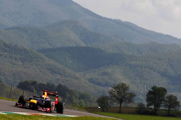 Motorsports: FIA Formula One World Championship 2012, Test in Mugello, 1 Sebastian Vettel (GER, Red Bull Racing), xHOCHxZWEIx