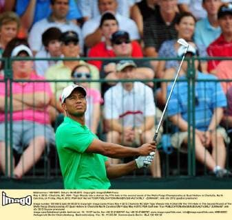 May 4, 2012 - Charlotte, NC, USA - Tiger Woods hits a shot on the 17th hole in the second round of the Wells Fargo Championship at Quail Hollow in Charlotte, North Carolina, on Friday, May 4, 2012. PGA Golf Herren TOUR - ZUMAm67