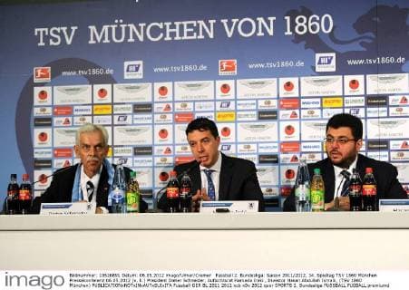 Fussball 2. Bundesliga: Saison 2011 2012, 34. Spieltag TSV 1860 München Pressekonferenz 06.05.2012 (v. li.) Präsident Dieter Schneider, Aufsichtsrat Hamada Iraki , Investor Hasan Abdullah Ismaik, (TSV 1860 München) 