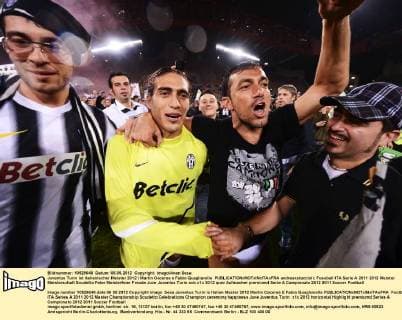 Juventus Turin ist italienischer Meister 2012 Martin Caceres e Fabio Quagliarella andreaxstaccioli
