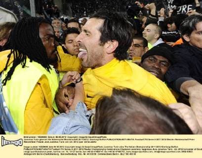 Juventus Turin gewinnt die italienische Meisterschaft 2011 2012: Gianluigi Buffon 