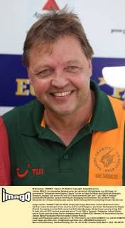 Jochen BEHLE, der ehemalige Bundestrainer der deutschen Skilangläufer aus Willingen ist prominenter Teilnehmer beim Eagles Charity Turnier auf dem Golfplatz des Golfclubs Breisgau.