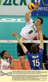 09.05.2012 Sofia(Bulgaria) European olympic games qualifiers men s volleyball Germany-Finland Simon Tischer(L) with Marcus Böhme(r) Germany :Stringer in cooperation with 