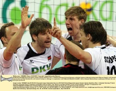 09.05.2012 Sofia(Bulgaria) European olympic games qualifiers men s volleyball Germany-Finland Germans volleyball players celebrate during match Marcus Popp(L) with Sezastian Schwarz(2L) and Max Günthör(3L) with Jochen Schöps (r) :Stringer in cooperation with 