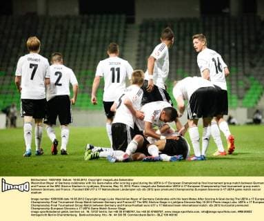 Maximilian Meyer of Germany celebrates with his team-mates after scoring a goal during the UEFA U-17 European Championship final tournament group match between Germany and France at the SRC Stozice Stadium in Ljubljana, Slovenia, May 10, 2012. Photo: imago Luka Dakskobler UEFA U-17 European Championship final tournament group match between Germany and France