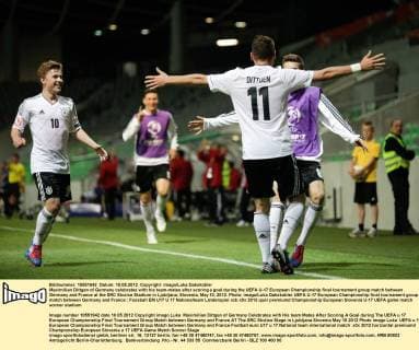 Maximilian Dittgen of Germany celebrates with his team-mates after scoring a goal during the UEFA U-17 European Championship final tournament group match between Germany and France at the SRC Stozice Stadium in Ljubljana, Slovenia, May 10, 2012. Photo: imago Luka Dakskobler UEFA U-17 European Championship final tournament group match between Germany and France