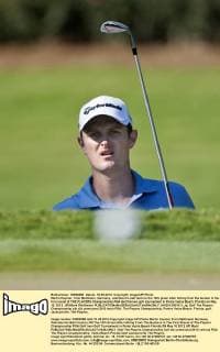 Martin Kaymer, from Mettmann, Germany, watches his ball land on the 13th green after hitting from the bunker in the first round of THE PLAYERS Championship PGA Golf Herren golf tournament in Ponte Vedra Beach, Florida on May 10, 2012. UPI Mark Wallheiser  JAX2012051011_lg