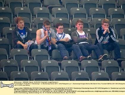 Fussball Berlin 10.05.2012 1. Bundesliga 2. Bundesliga Saison 2011 2012 Relegation zur 1. Bundesliga Hinspiel Hertha BSC Berlin Fans