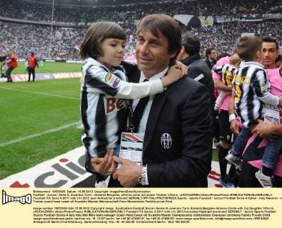 Football - soccer: Serie A, Juventus Turin - Atalanta Bergamo, antonio conte mit seiner Tochter Vittoria xHOCHxZWEIx xItalyxPhotoxPressx 