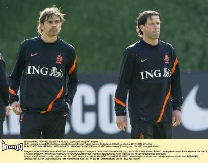 (L-R) assistant coach Phillip Cocu,assistant coach Ernest Faber training Nederlands Elftal Hoenderloo 2011 2012 xVIxxIVx 931472
