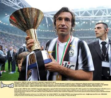 FUSSBALL INTERNATIONAL SERIE A SAISON 2011 2012 Juventus Turin - Atalanta Bergamo 13.05.2012 Juve ist Italienischer Meister Andrea Pirlo (Juventus Turin) 