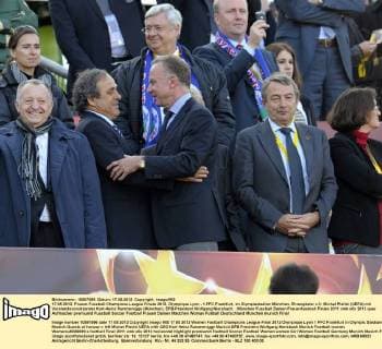 17.05.2012, Frauen Fussball Champions-League Finale 2012, Olympique Lyon - 1.FFC Frankfurt, im Olympiastadion München. Ehrengäste: v.li: Michel Platini (UEFA) mit Vorstandsvorsitzender Karl-Heinz Rummenigge (München), DFB-Präsident Wolfgang Niersbach.