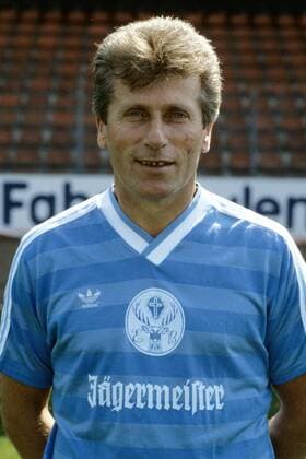 Willibert Kremer Trainer bei Eintracht Braunschweig - hier in der Saison 1985 1986 am 18.07.1985.