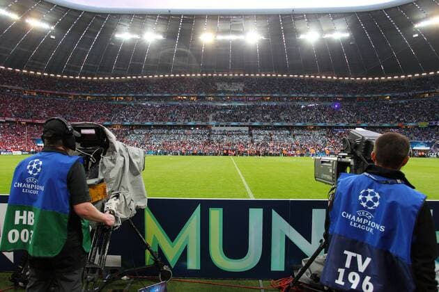 Fernsehen Medien Kameras Presse Fernsehkamera Fußball Fussball UEFA Championsleague Finale Herren Saison 2011 12 19.05.2012 Allianz Arena in München