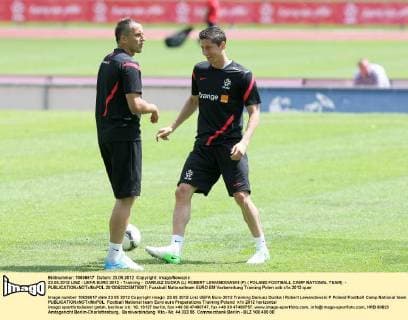 23.05.2012 LINZ - UEFA EURO 2012 - Training - DARIUSZ DUDKA (L) ROBERT LEWANDOWSKI (P) ( POLAND FOOTBALL CAMP NATIONAL TEAM) -  20120523CSMT8007
