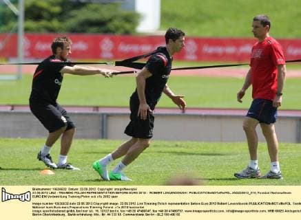 23 05 2012 LINZ - TRAINING POLISH REPRESENTATION BEFORE EURO 2012 - ROBERT LEWANDOWSKI  JAG230512_014