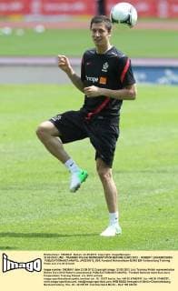 23 05 2012 LINZ - TRAINING POLISH REPRESENTATION BEFORE EURO 2012 - ROBERT LEWANDOWSKI  JAG230512_024