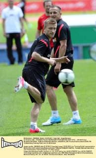 23 05 2012 LINZ - TRAINING POLISH REPRESENTATION BEFORE EURO 2012 - JAKUB (Kuba) BLASZCZYKOWSKI  JAG230512_026